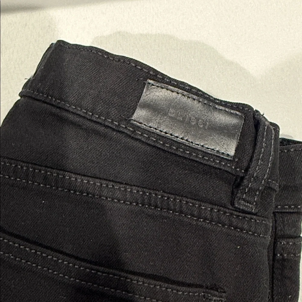 DL1961 boys Slim Black Jeans. Size 14.